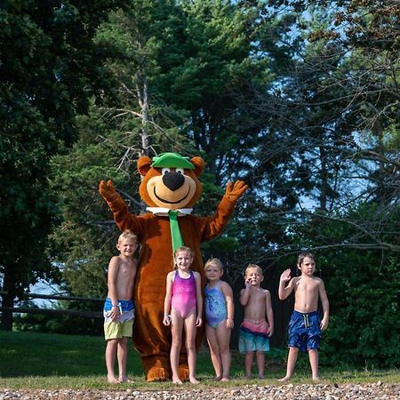 Yogi Bear'S Jellystone Park Camp-Resort Wisconsin Dells Lake Delton Bagian luar foto