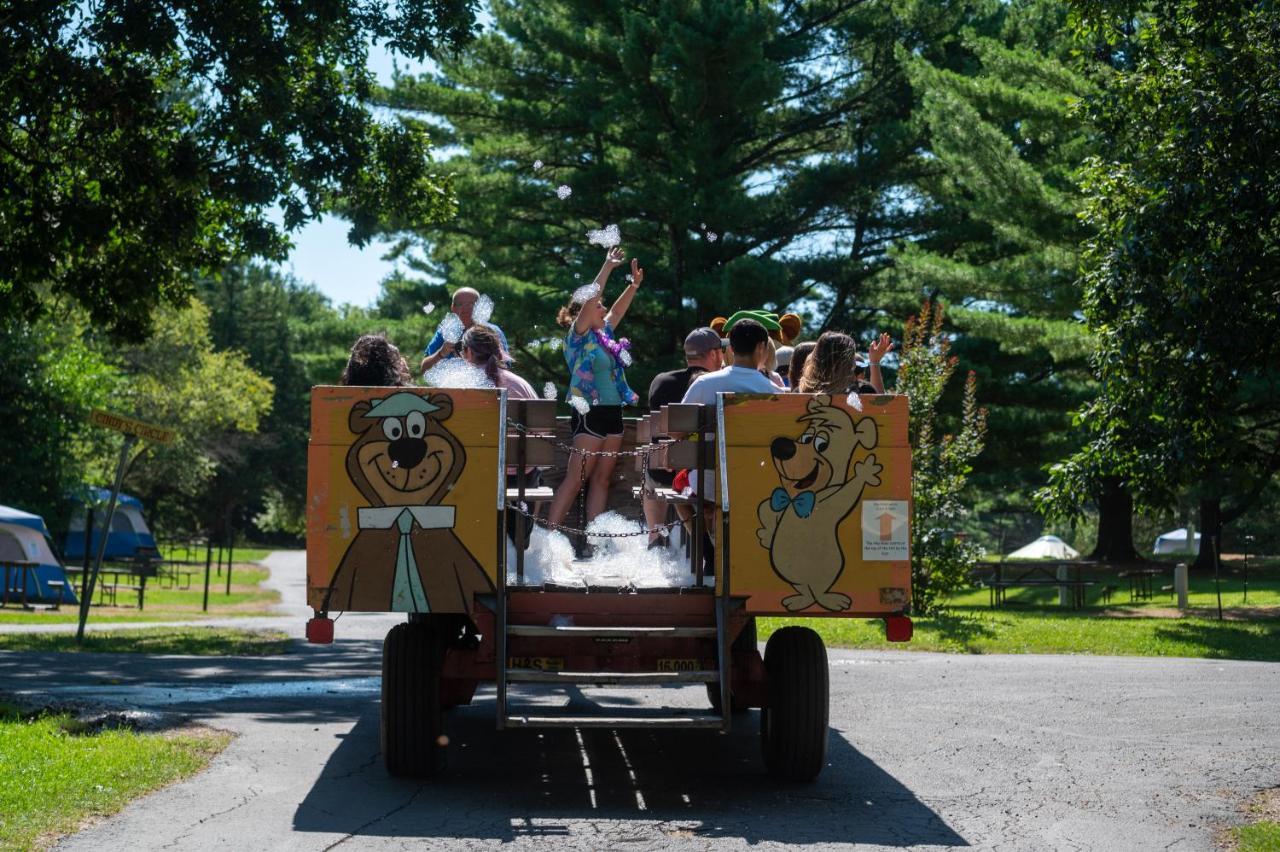 Yogi Bear'S Jellystone Park Camp-Resort Wisconsin Dells Lake Delton Bagian luar foto